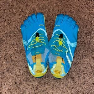 Vibram Men’s toe shoes